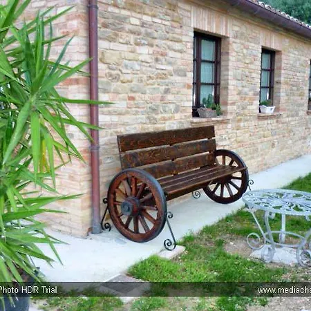 Agriturismo Il Leccio Bauernhof