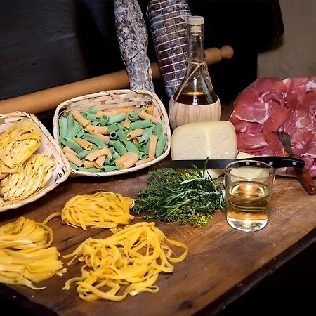 Фермерский дом Agriturismo Il Leccio