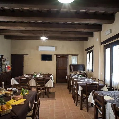 Vakantieboerderij Agriturismo Il Leccio Arcevia