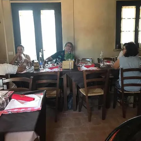 Agriturismo Il Leccio Фермерский дом
