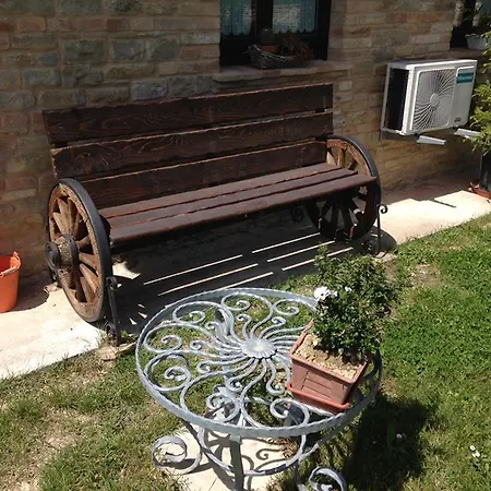 Agriturismo Il Leccio Фермерский дом *